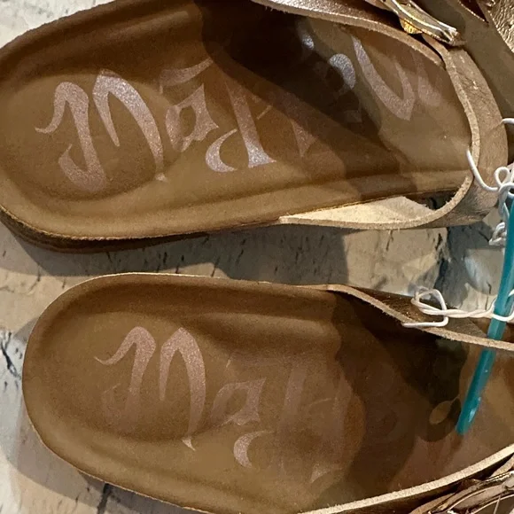 NWT Mad Love Metallic Rose Gold Strappy Sandals - Picture 8 of 8